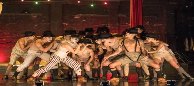 CHAPO!! para “HATS OFF!”