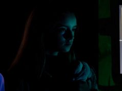 GRAN ESTRENO DE ARTIFICIAL CON SINIESTRA PUESTA EN ESCENA