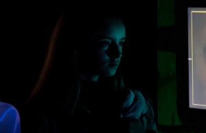 GRAN ESTRENO DE ARTIFICIAL CON SINIESTRA PUESTA EN ESCENA