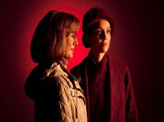 DOS BRILLANTES ASTRÓNOMAS LLEGAN AL TEATRO UC