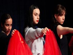 OBRA GANADORA DE FETUM ENSEÑA A CONVERTIRSE EN MUJERES DE ELITE
