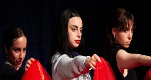 OBRA GANADORA DE FETUM ENSEÑA A CONVERTIRSE EN MUJERES DE ELITE