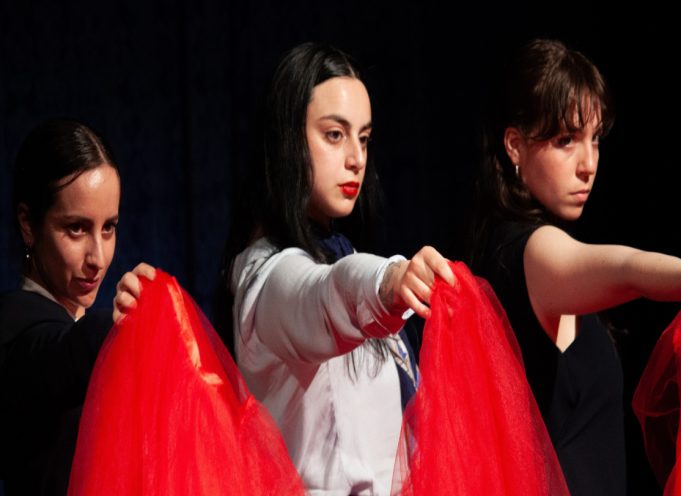 OBRA GANADORA DE FETUM ENSEÑA A CONVERTIRSE EN MUJERES DE ELITE