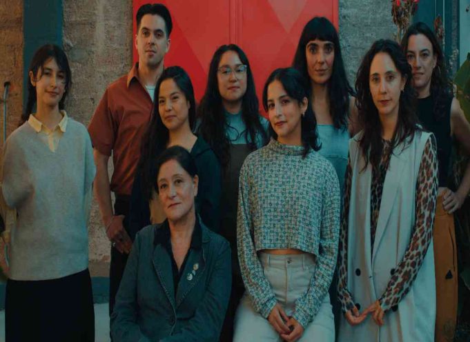 FLORA Y FLORA UN VIAJE ESCÉNICO DE LA MEMORIA Y EL SILENCIO