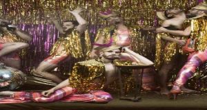 LAS NOCHES GAY EN DICTADURA CON EL RITMO DE LA NOCHE