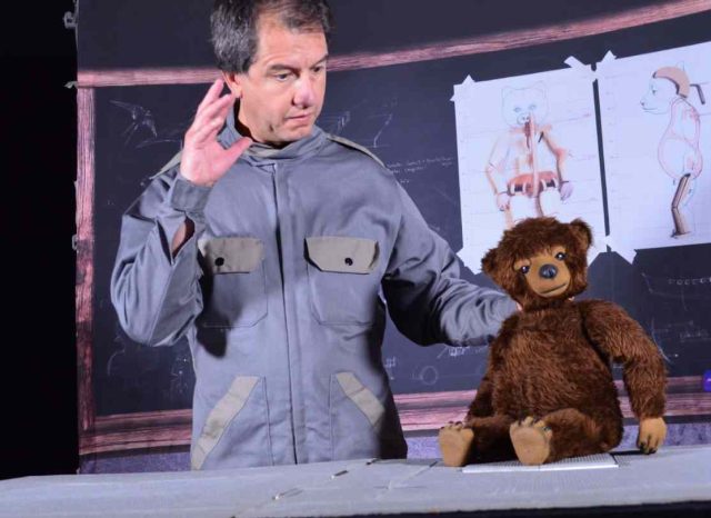 JAIME LORCA Y TEATRO VIAJE INMÓVIL ABREN SALA EN COMUNA DE INDEPENDENCIA