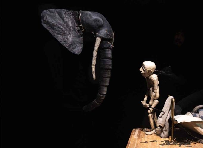 COMPAÑÍA SILENCIO BLANCO ESTRENA CABEZA DE ELEFANTE EN GAM
