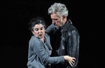 TEATRO NACIONAL CHILENO ESTRENA LOS INVASORES DE EGON WOLFF