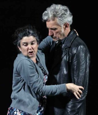TEATRO NACIONAL CHILENO ESTRENA LOS INVASORES DE EGON WOLFF