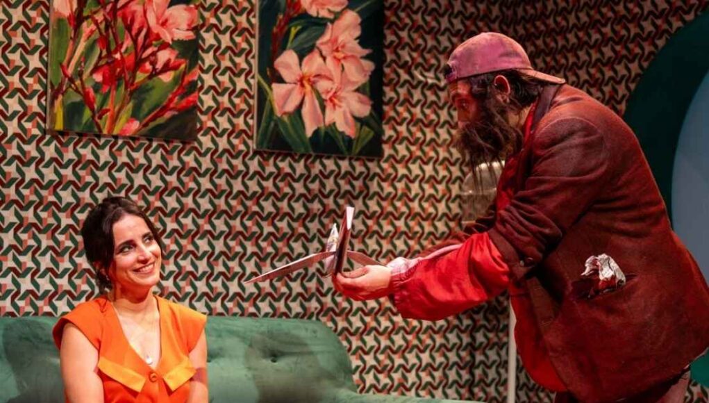 CAMILA HIRANE PROTAGONIZA FLORES DE PAPEL DE EGON WOLFF