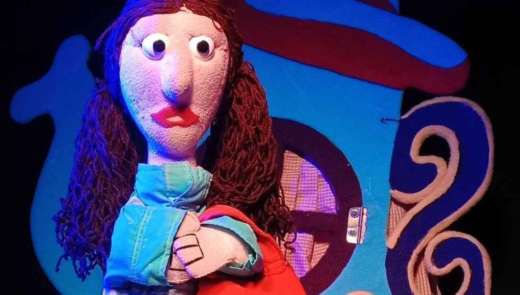 LLUVIA DE MUÑECOS CONVIERTE EN CARNAVAL LAS VACACIONES DE INVIERNO