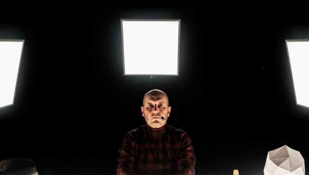 DEL TEATRO VISUAL FRANCÉS AL MITO DE MANUEL RODRÍGUEZ EN TEATRO VIAJE INMÓVIL