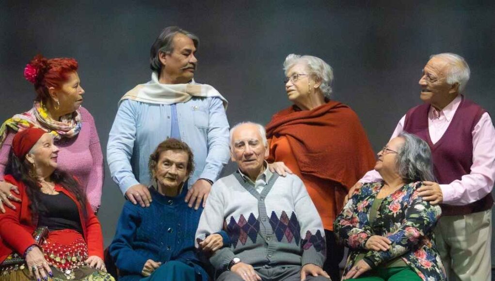 PERSONAS MAYORES DE LO PRADO LLEVAN SUS CONMOVEDORAS HISTORIAS AL TEATRO