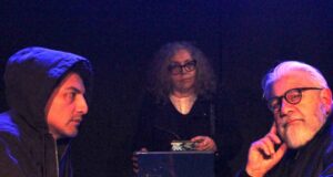 FLAVIA RADRIGÁN ESTRENA AZUL DE PRUSIA OBRA SOBRE NUESTRO PASADO RECIENTE