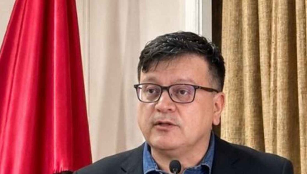 MIRAR TAMBIÉN HACIA ADELANTE