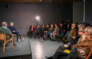 INTELIGENCIA ARTIFICIAL Y NUEVOS HÁBITOS CULTURALES: EXPERTOS DE CHILE Y ARGENTINA DEBATEN SOBRE EL FUTURO DE LOS PÚBLICOS
